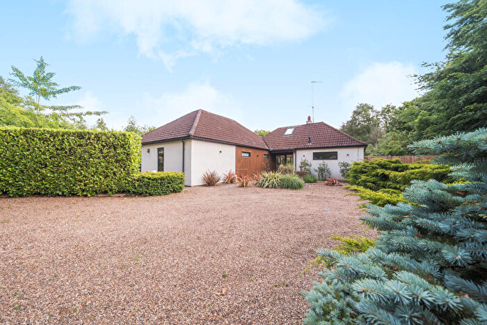4 Bedroom Bungalow For Sale In Kitsmead Lane, Longcross, KT16