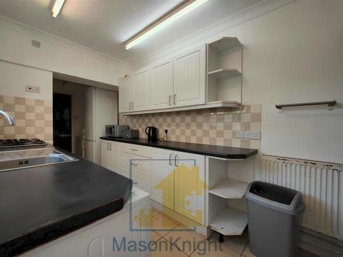 3 Bedroom Terraced House To Rent In Flexible Start Date Selly Oak, Birmingham, B29