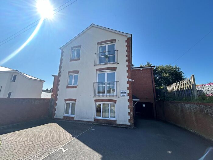 2 Bedroom Apartment To Rent In Savernake Street, Swindon, SN1