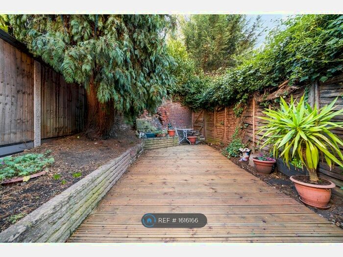 3 Bedroom Terraced House To Rent In Forest View, London, E11