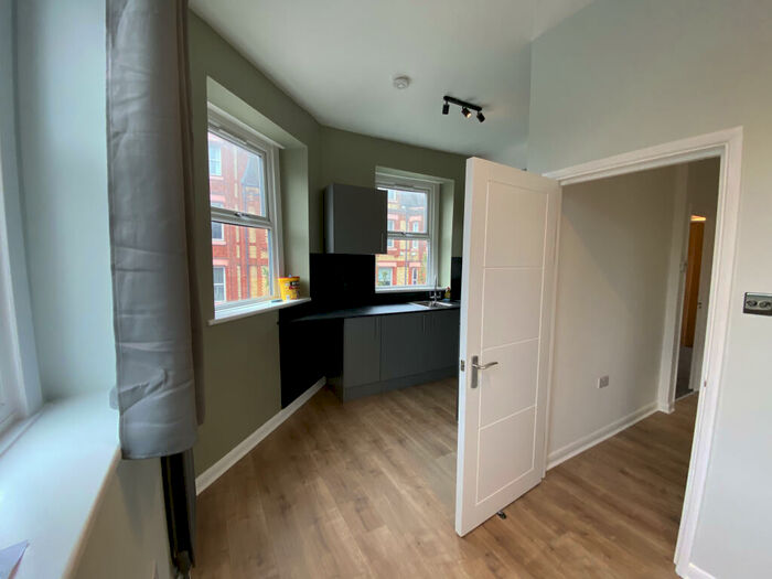 1 Bedroom Flat To Rent In Archway Road, Second Floor Flat, Archway, London, N19
