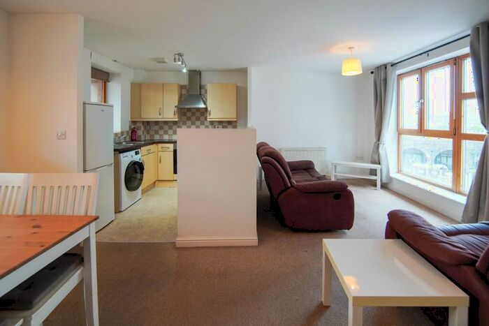 2 Bedroom Flat To Rent In The Atrium, Anvil Street, St Philips, BS2