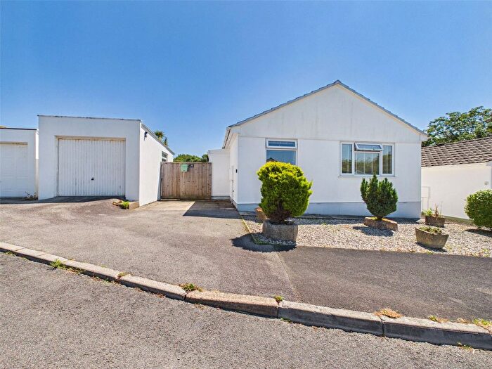 2 Bedroom Bungalow For Sale In Hallett Way, Bude, Cornwall, EX23
