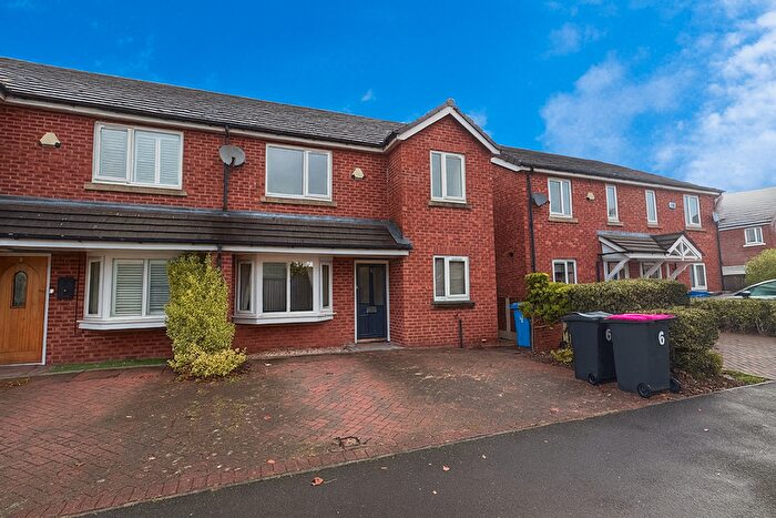 3 Bedroom Semi-Detached House To Rent In Morpeth Street, Swinton, M27