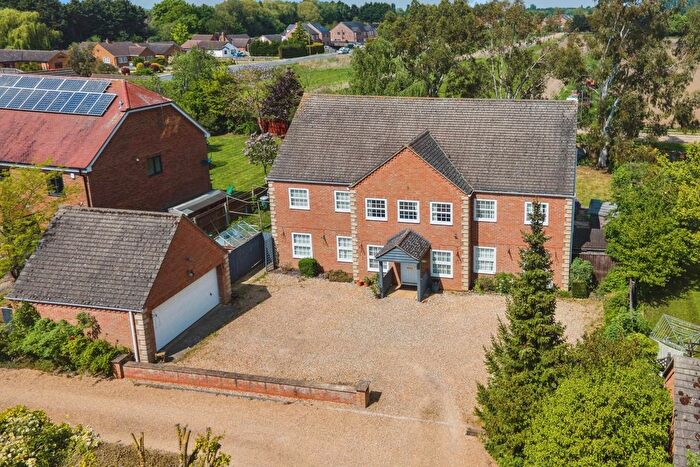 6 Bedroom Detached House For Sale In Nene Close, Guyhirn, Wisbech, Cambridgeshire, PE13