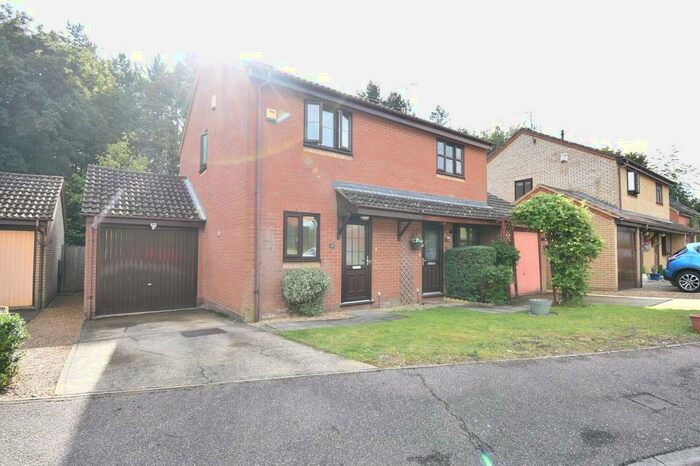 2 Bedroom Semi-Detached House To Rent In Wheatlands, Stevenage, SG2