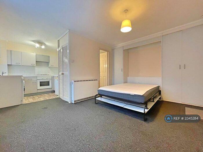 Studio To Rent In Captains Place, Southampton, SO14