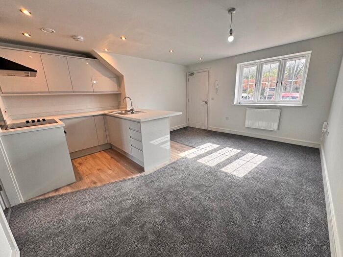 1 Bedroom Apartment To Rent In Apedale Road, Chesterton, ST5