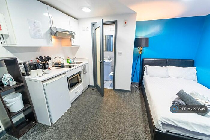 Studio To Rent In Dale Road, Birmingham, B29