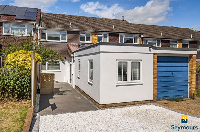 3 Bedroom Terraced House For Sale In Heron Close, Guildford, Surrey, GU2