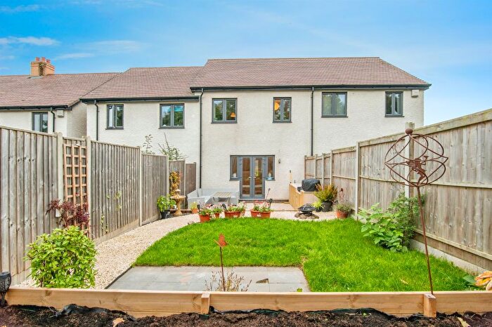 3 Bedroom Terraced House For Sale In Harrier Close, Malvern, WR14