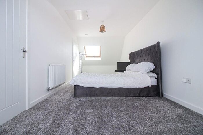 3 Bedroom Semi-Detached House For Sale In Walton Heath Way, Ashington, NE63