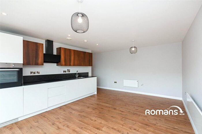 2 Bedroom Flat To Rent In Farnborough Road, Farnborough, Hampshire, GU14