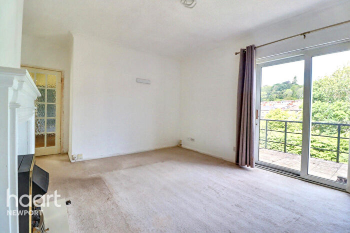 2 Bedroom Semi-Detached Bungalow For Sale In East Grove Road, Newport, NP19