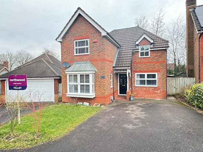 3 Bedroom Detached House To Rent In Redwing Road, Gabriel Park, Basingstoke, RG22
