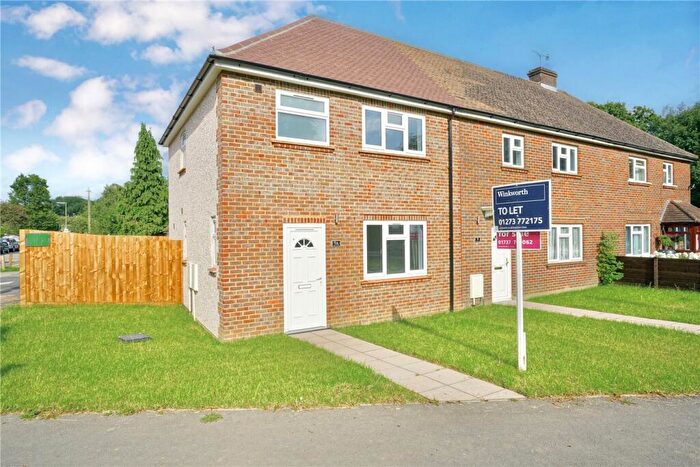 2 Bedroom End Of Terrace House To Rent In Brighton Road, Salfords, Redhill, Surrey, RH1