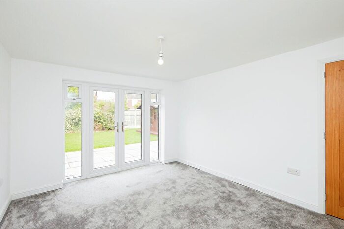 2 Bedroom Detached Bungalow For Sale In Calvin Close, Alvaston, Derby, DE24