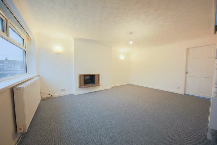 3 Bedroom Semi-Detached House To Rent In Brooks End, Rochdale, OL11