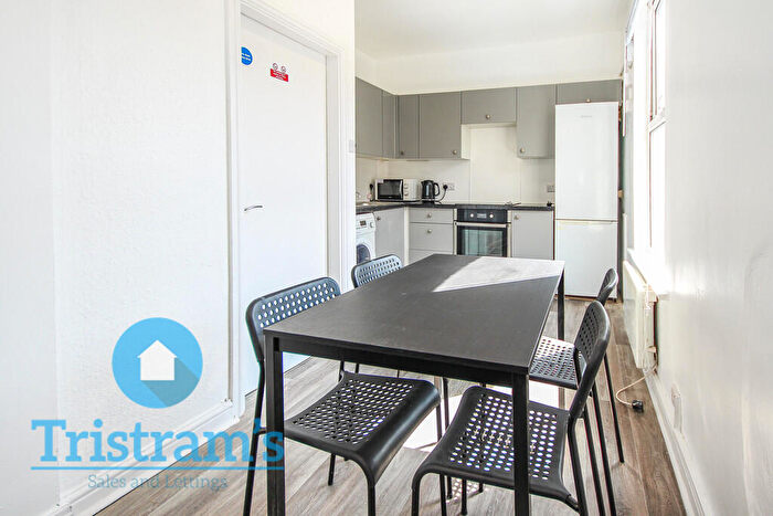 1 Bedroom Apartment To Rent In Castle Boulevard, Lenton, NG7
