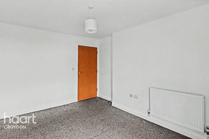 1 Bedroom Block Of Apartments For Sale In London Road, Croydon, CR0