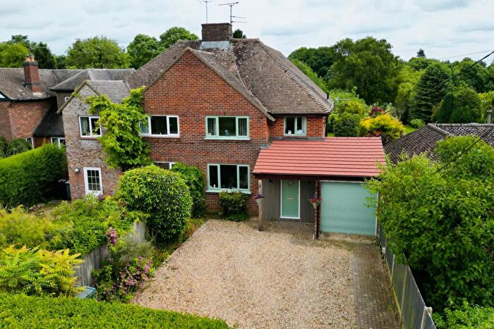 4 Bedroom Semi-Detached House For Sale In West Haddon Road, Guilsborough, Northampton, Northamptonshire, NN6