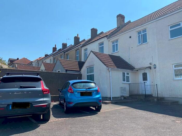 2 Bedroom Flat To Rent In Beverstone, Kingswood, Bristol, BS15