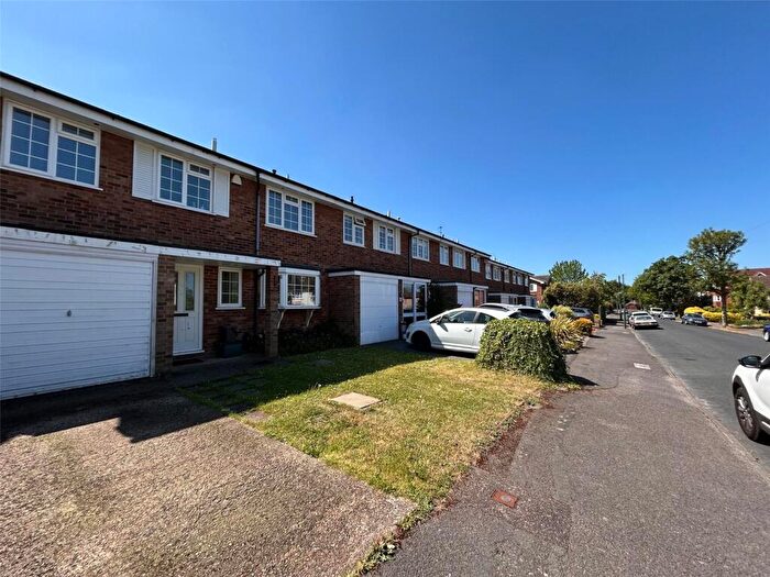4 Bedroom End Of Terrace House To Rent In Sackville Road, Sutton, Surrey, SM2