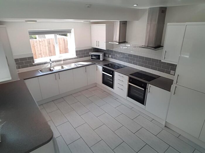7 Bedroom House To Rent In Bernard St, Uplands, Swansea, SA2
