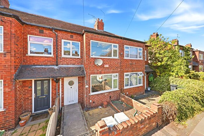 3 Bedroom Terraced House To Rent In Thornton Gardens, Leeds, LS12