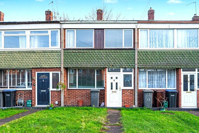 3 Bedroom Terraced House For Sale In Harcourt Close, Egham, TW20