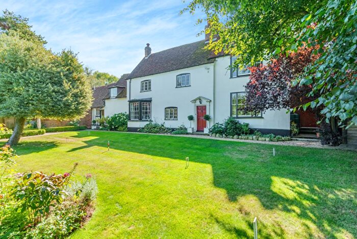 6 Bedroom Farmhouse For Sale In Fish Street, Redbourn, Hertfordshire, AL3