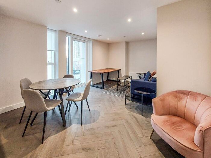 2 Bedroom Flat To Rent In Castle Wharf, A Chester Road, Deansgate, Manchester, M15