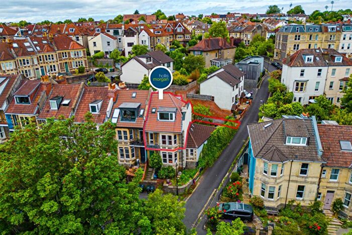3 Bedroom Flat For Sale In Maisonette | Updating | Montpelier |, BS6