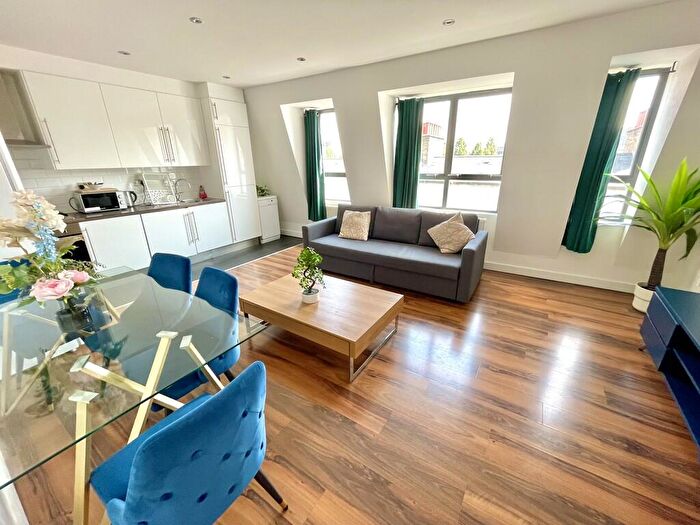 1 Bedroom Apartment To Rent In Cheshire Street, London, E2