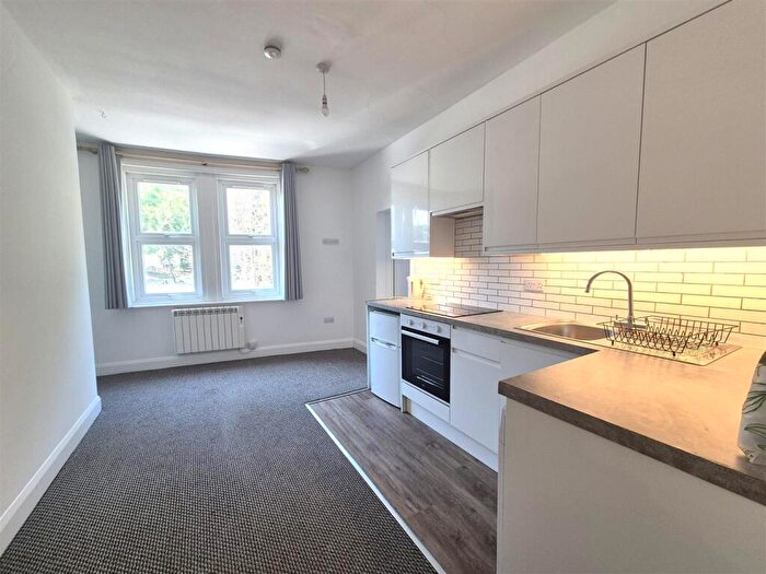 1 Bedroom Flat To Rent In Parr Street, Poole, BH14