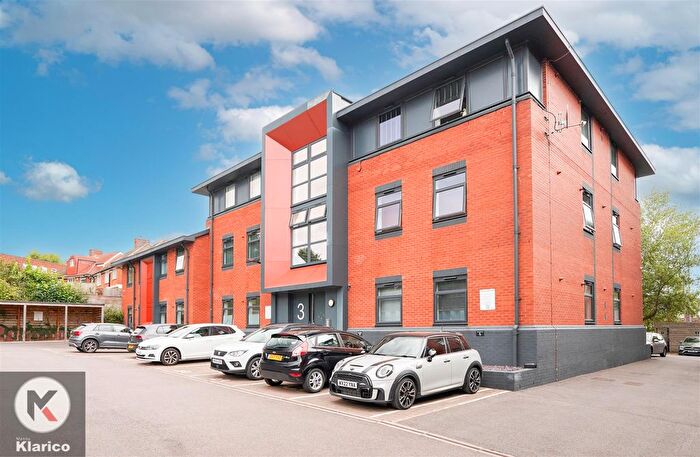 2 Bedroom Flat For Sale In Wagon Lane, Sheldon, B26