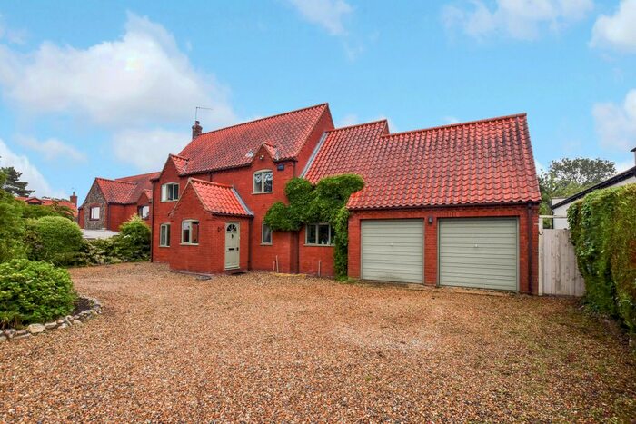 4 Bedroom Detached House To Rent In Holt Road, Brinton, Melton Constable NR24