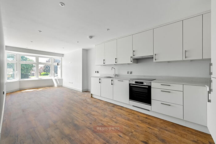 1 Bedroom Flat To Rent In Old Windsor, SL4