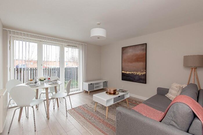 2 Bedroom Flat To Rent In Duff Street, Edinburgh, EH11