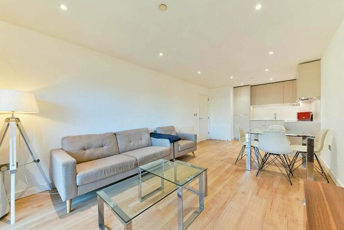 1 Bedroom Flat To Rent In Caversham Road, London, NW9