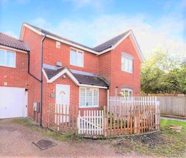 5 Bedroom Property To Rent In Teresa Gardens, Waltham Cross, EN8