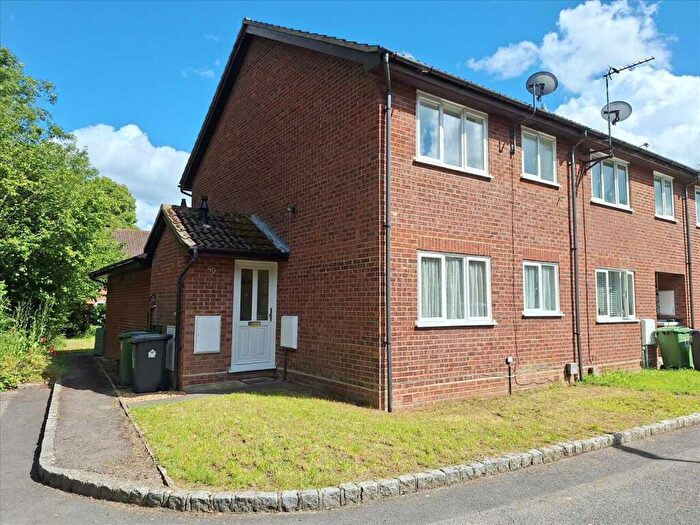 1 Bedroom Cluster House For Sale In Chineham, Basingstoke, Hampshire, RG24