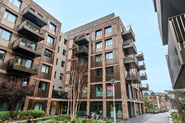 1 Bedroom Apartment For Sale In Moulding Lane, London, SE14