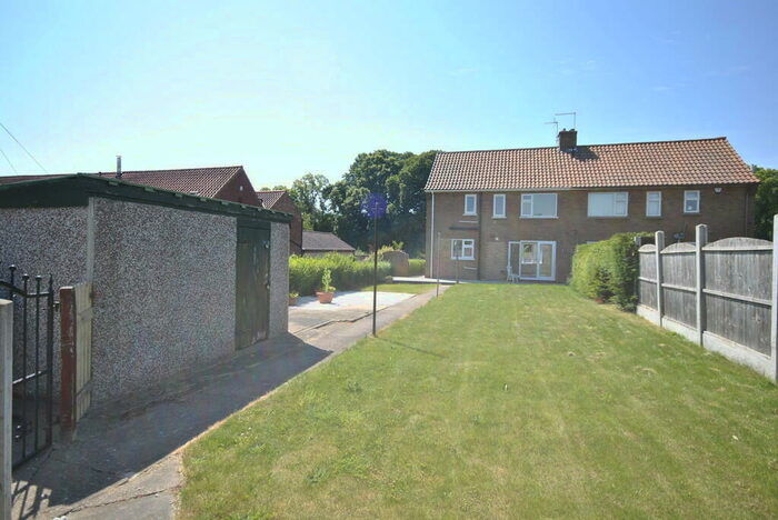 3 Bedroom Semi-Detached House For Sale In Blyth Road, Oldcotes, S81