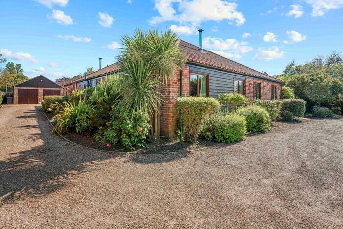 5 Bedroom Barn Conversion For Sale In Flixton Road, Blundeston, Lowestoft, NR32