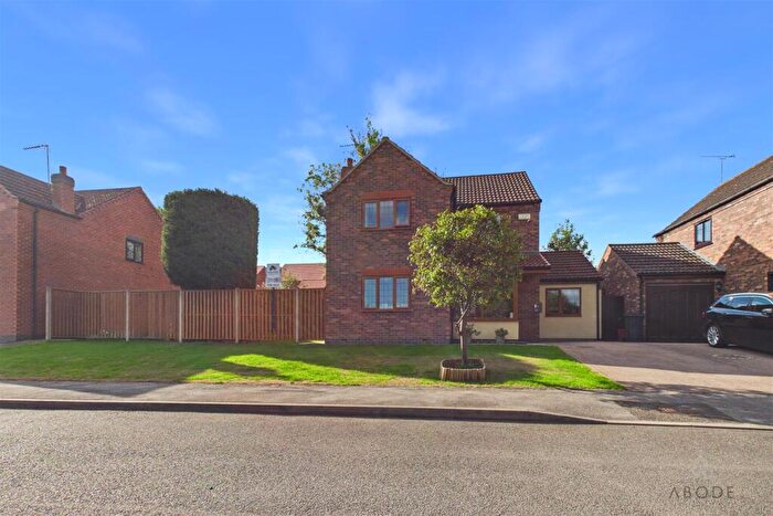 4 Bedroom Detached House For Sale In Radford Meadow, Castle Donington, DE74