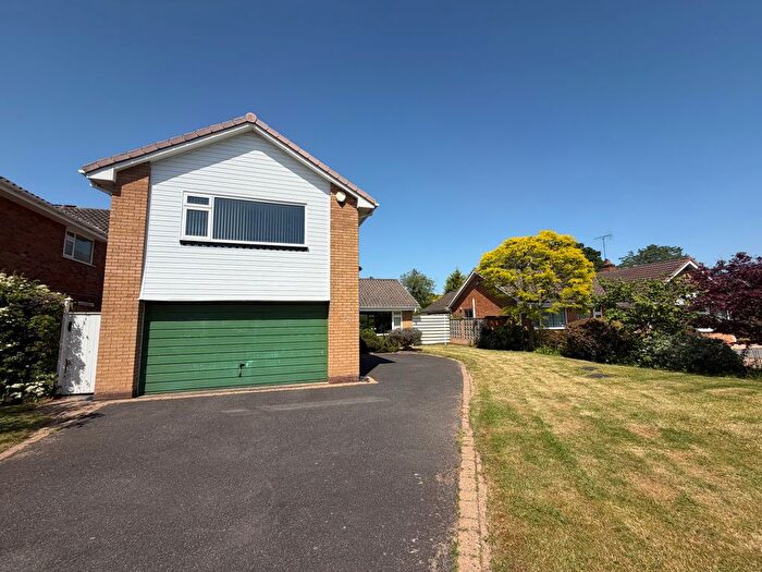 4 Bedroom Property To Rent In Rollswood Drive, Solihull, B91