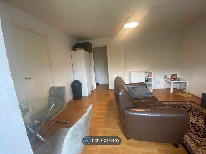 2 Bedroom Flat To Rent In Bulldale Street, Glasgow, G14