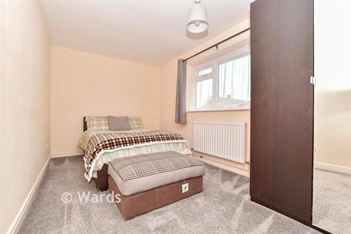 1 Bedroom Maisonette For Sale In Mentmore Road, Ramsgate, Kent, CT12