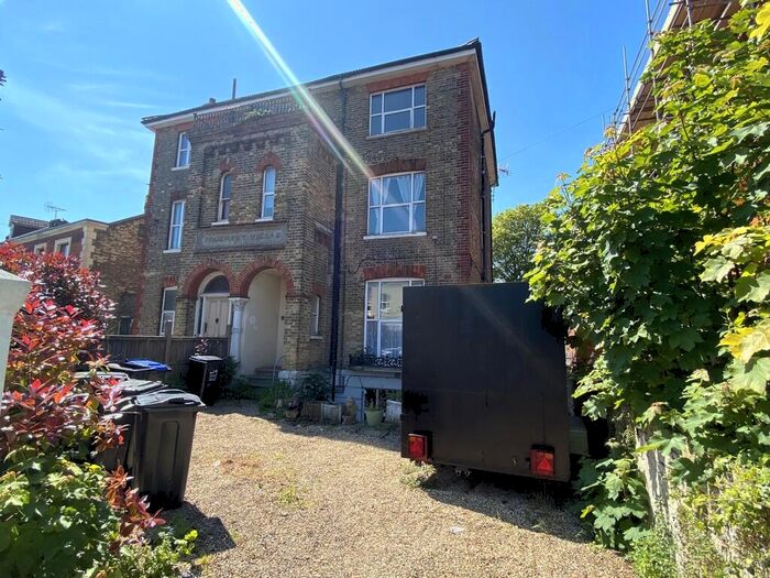1 Bedroom Flat To Rent In St. Peters Road, Margate, CT9